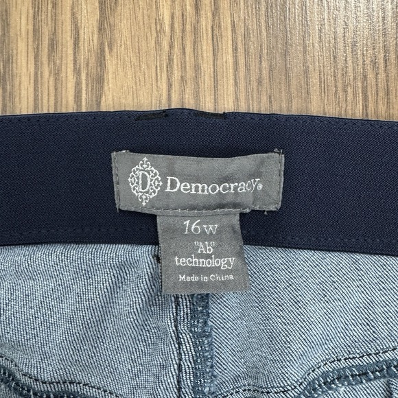 Democracy Jeans Womens 16W Blue Straight Crop Ab Technology Stretch Comfy Denim - Picture 9 of 15